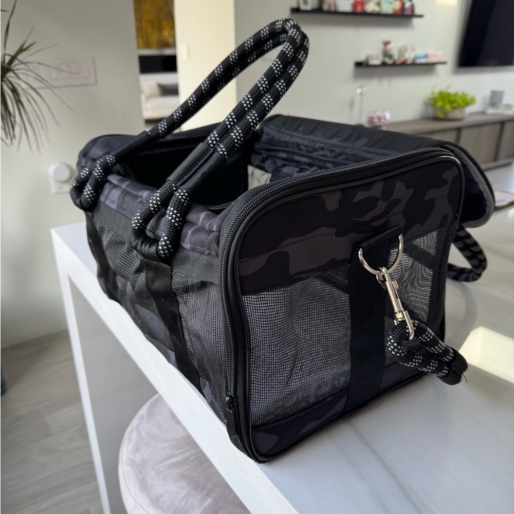 ROVERLUND -OUT-OF-OFFICE PET CARRIER BLACK CAMO / BLACK / SMALL